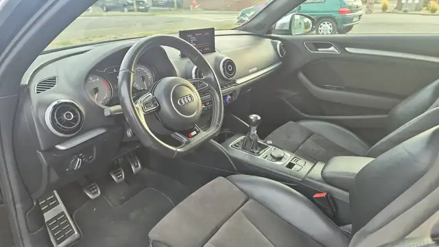 Audi S3 view 8