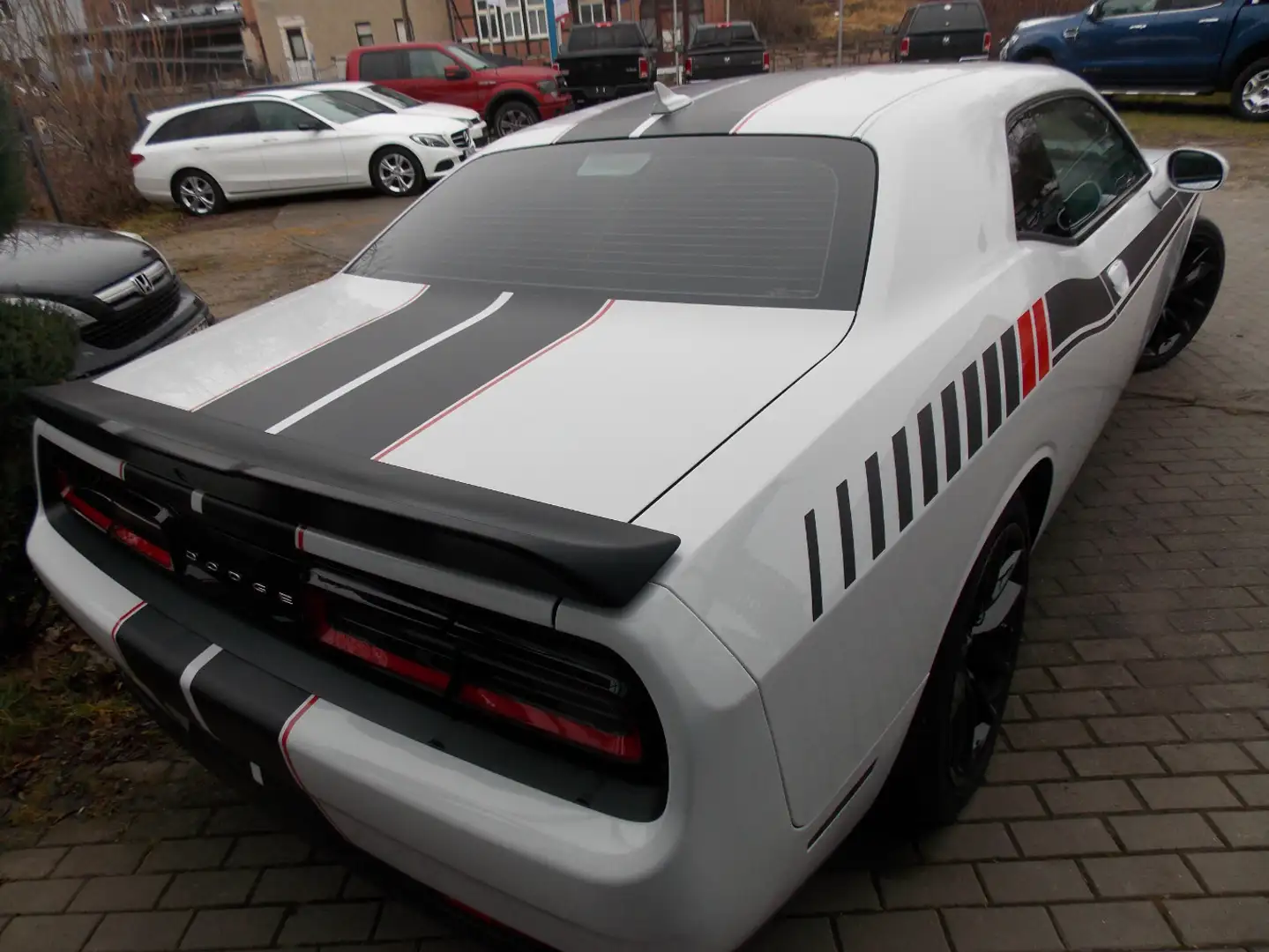 Dodge Challenger 6,4 Scat Pack Weiß - 2