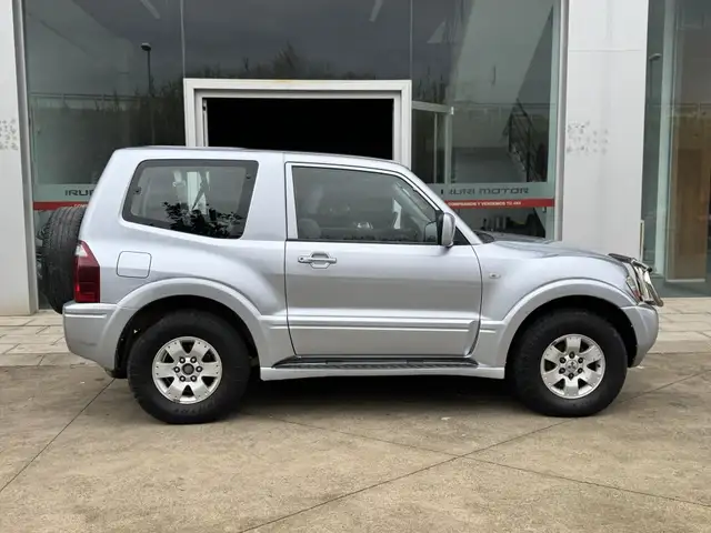 Mitsubishi Montero 3.2 DI-D GLS