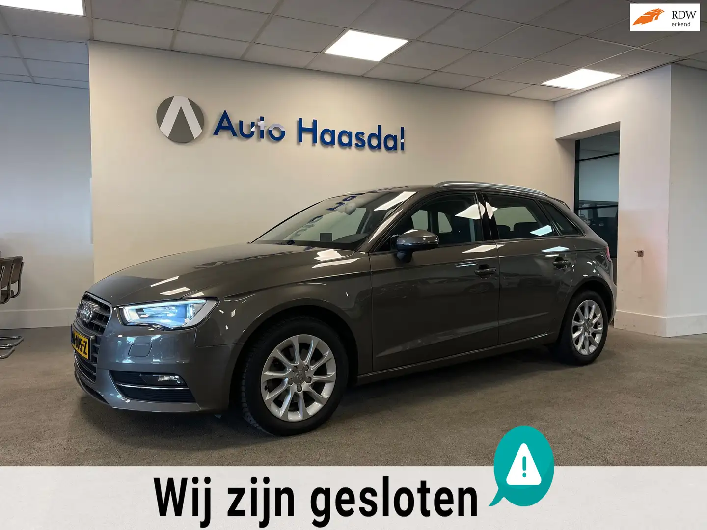 Audi A3 Sportback 1.2 TFSI Ambition Pro Line S|TREKHAAK|AU Grijs - 1