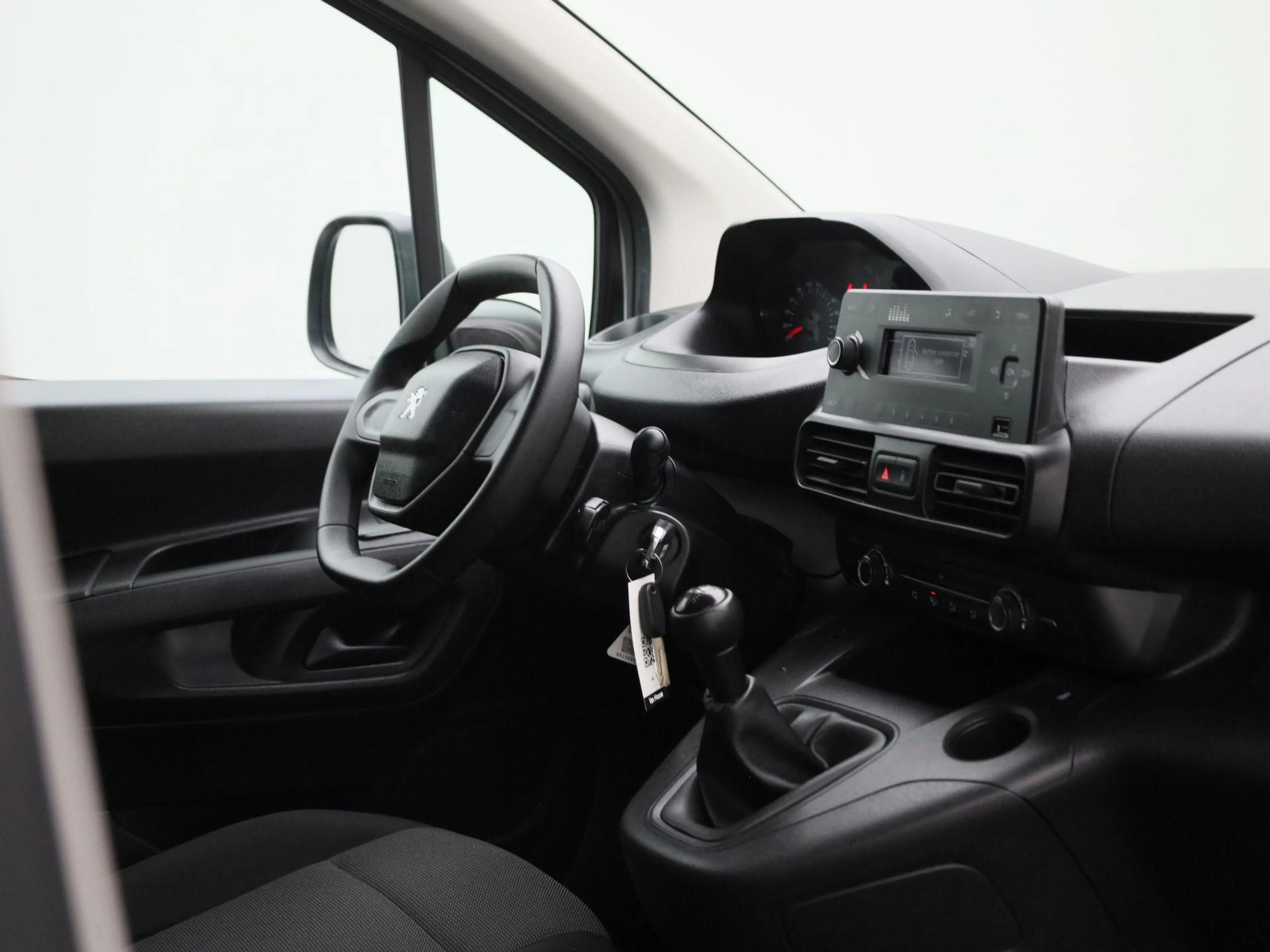 Peugeot Partner 1.5 BHDi L1 Light 75kW s/s Pro — photo 7