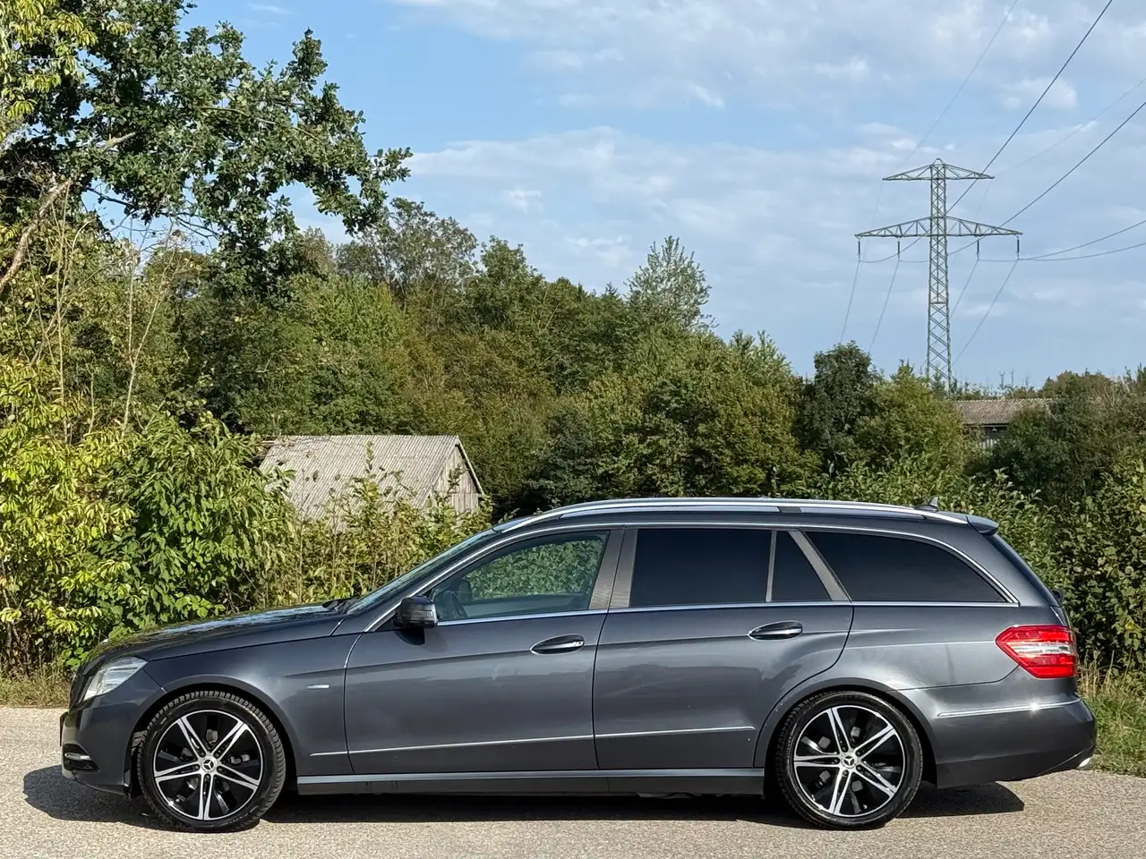 Mercedes-Benz E 220 E 220 CDI BlueEfficiency – Bild 2