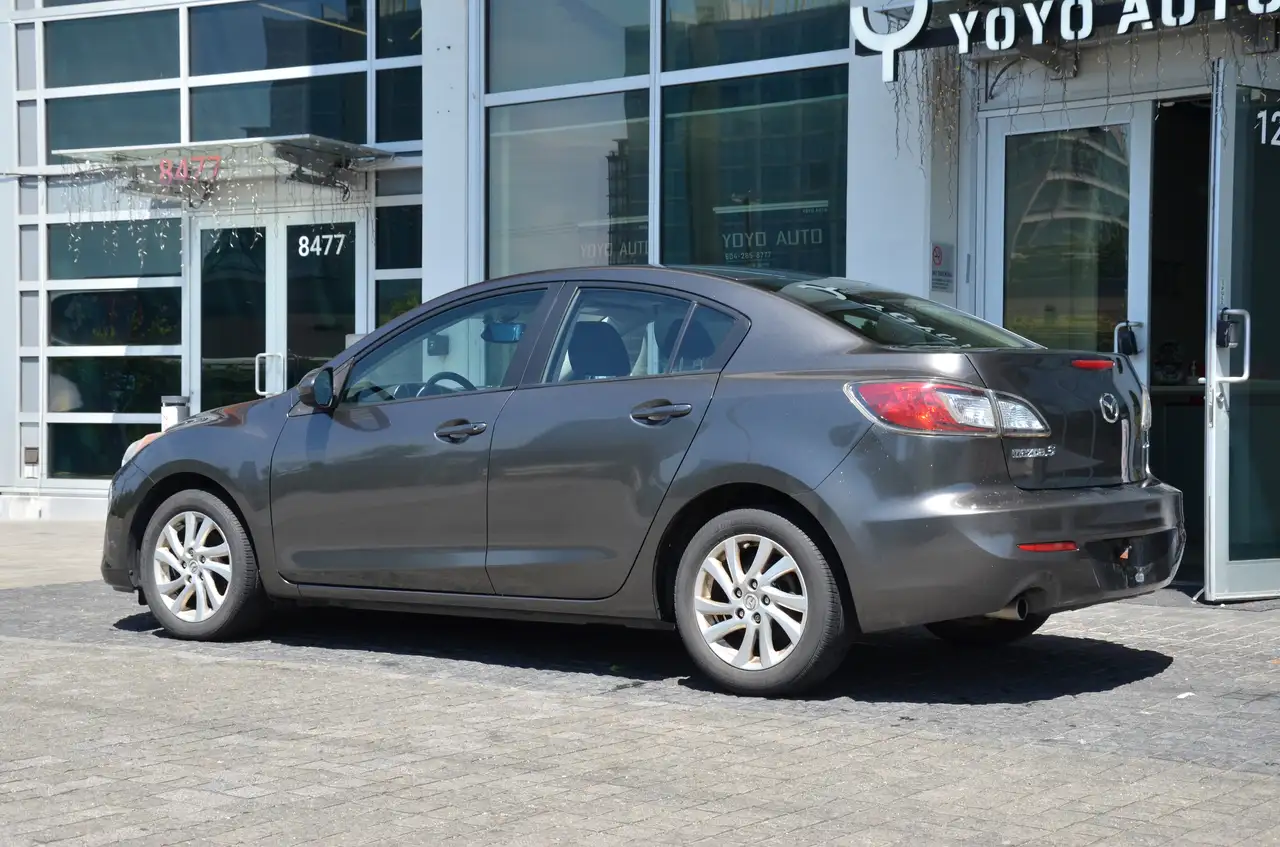 Mazda 3 photo Mazda 3