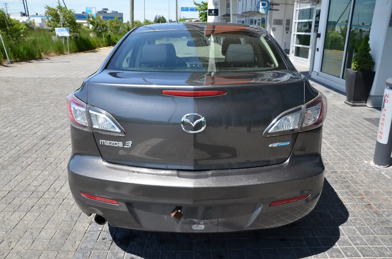 Mazda 3 photo Mazda 3