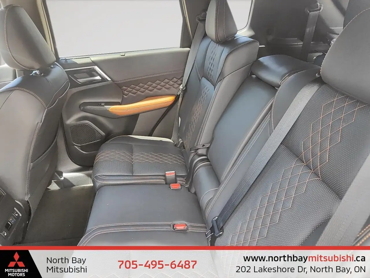 Mitsubishi Outlander photo Mitsubishi Outlander
