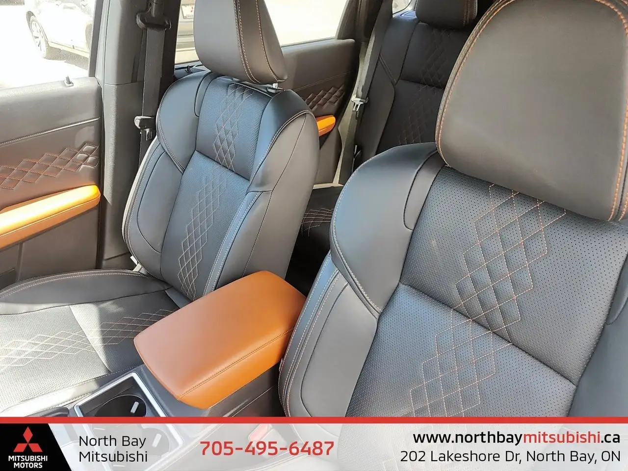 Mitsubishi Outlander photo Mitsubishi Outlander