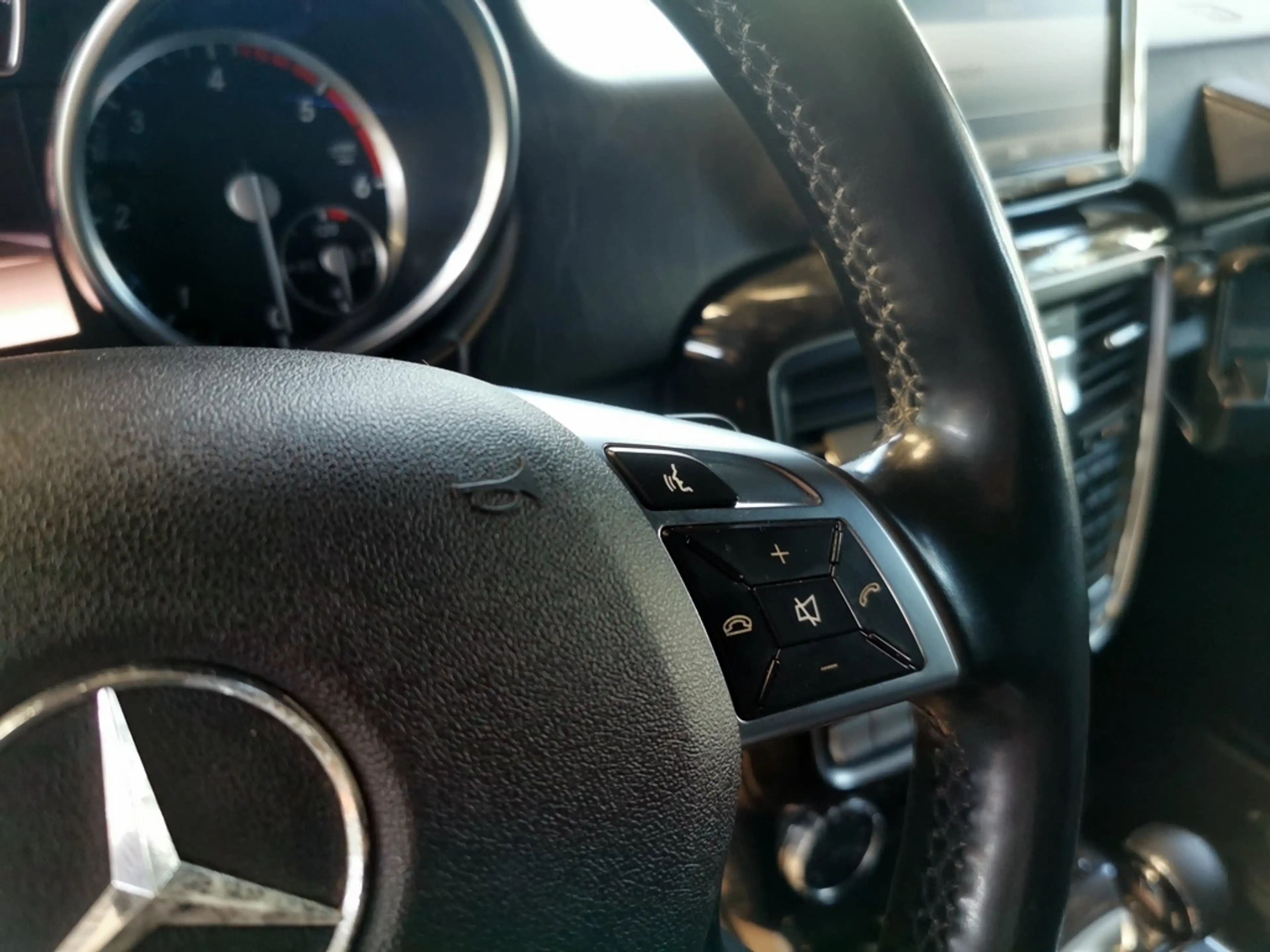 Mercedes-Benz G 350 BlueTEC COMAND ONLINE+KAMERA+AHK — photo 6