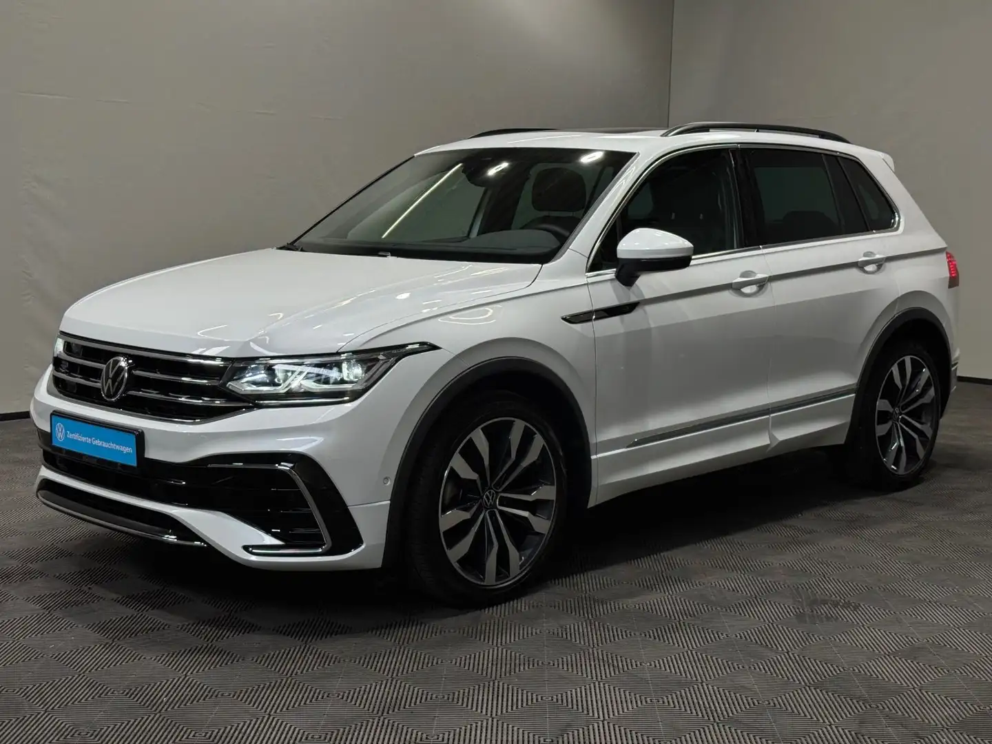 Volkswagen Tiguan R-Line 2.0 TDI DSG 4M | MATRIX NAVI PANO Weiß - 2