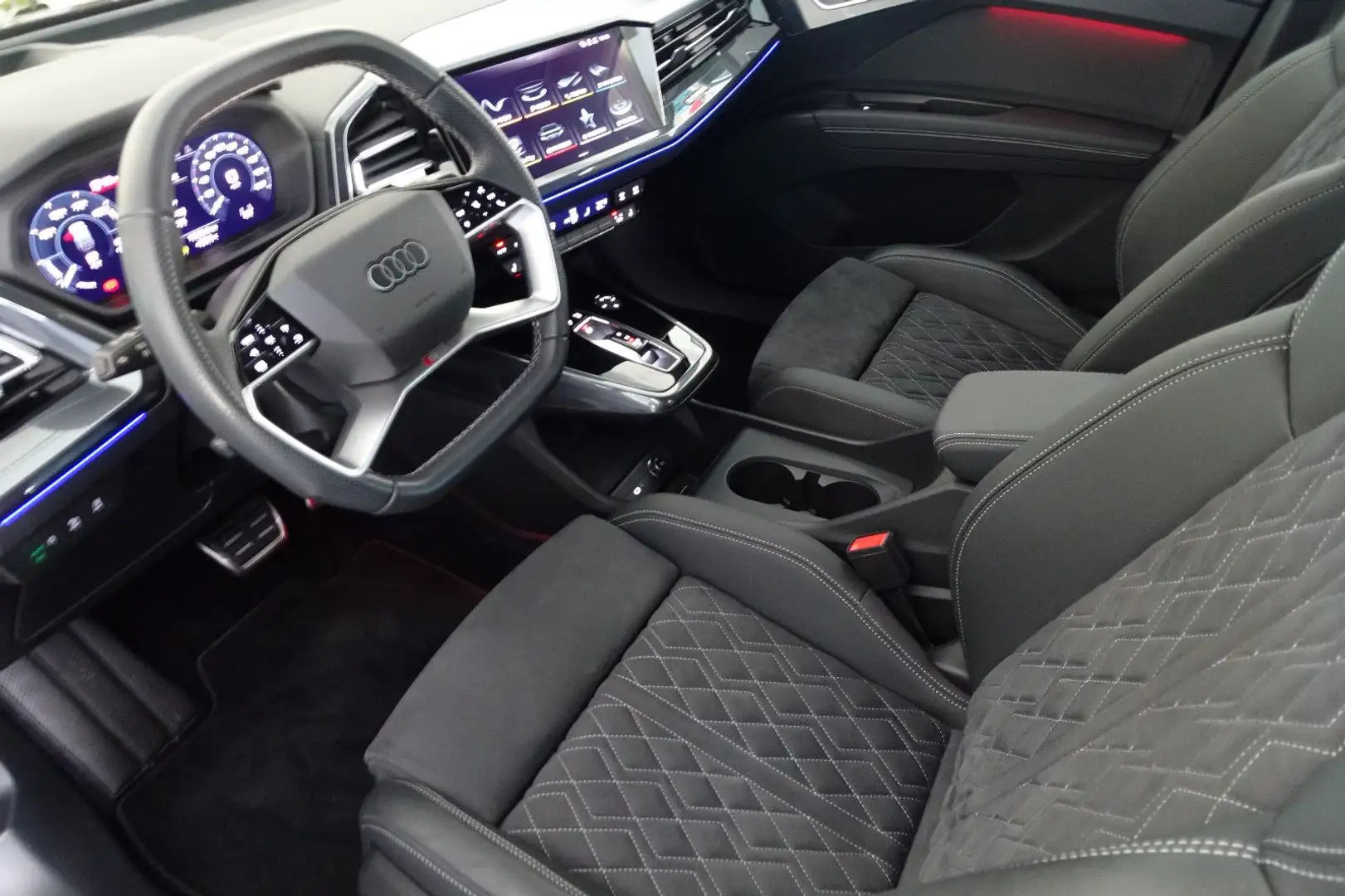 Audi Q4 50 e-tron quattro 2x S line HUD Pano AHK 21" Noir - 2