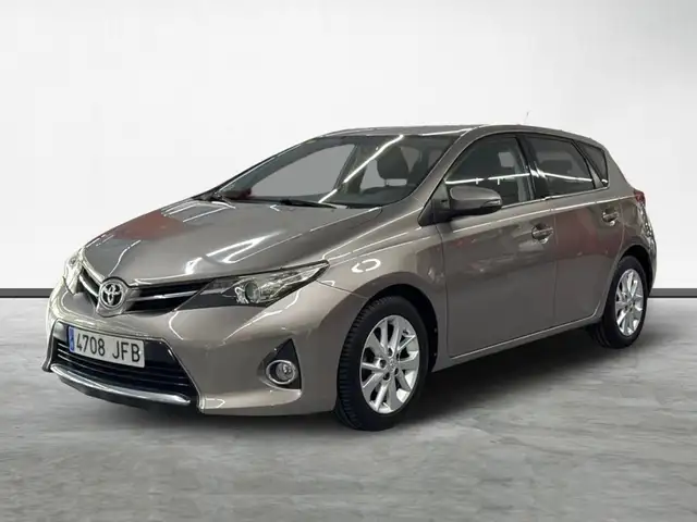 Toyota Auris 90D Active