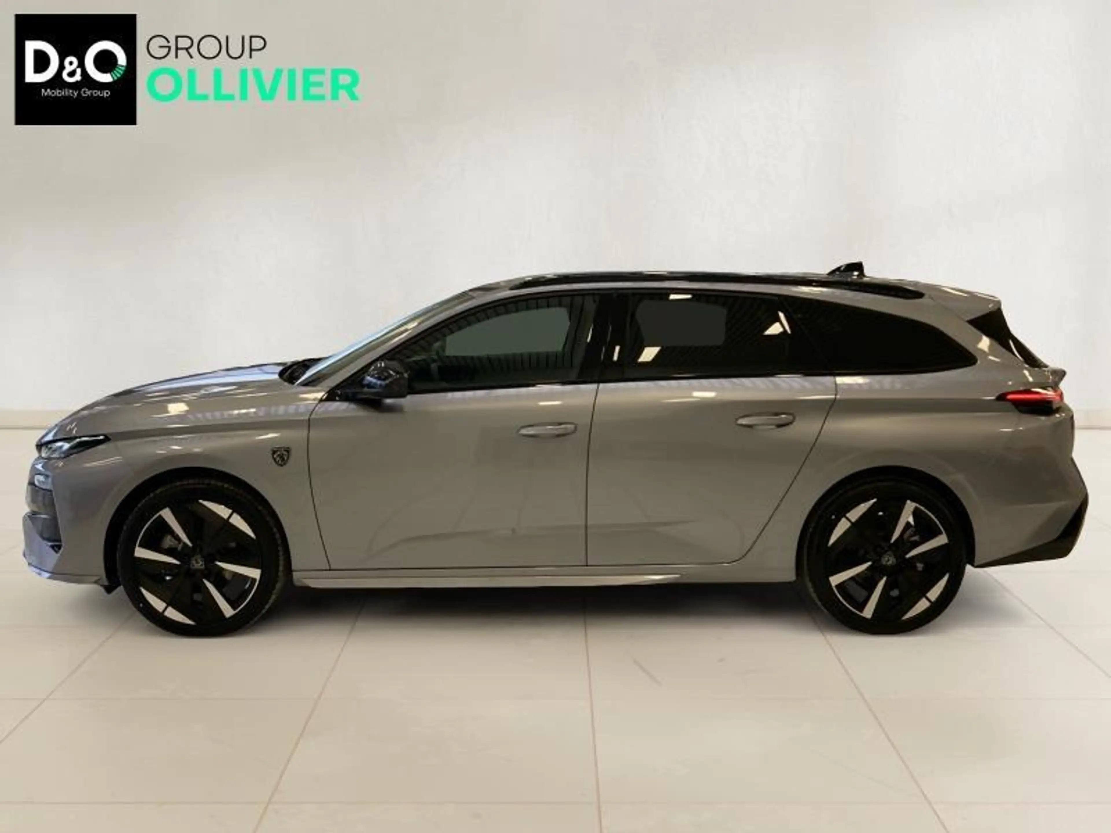 Peugeot 308 III & e- — photo 4
