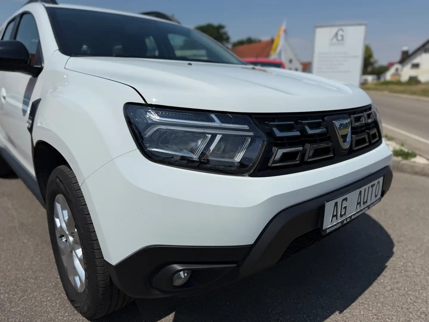 Dacia Duster Comfort +Garantie Anhängerk. TÜV+Service NEU Wit - 2