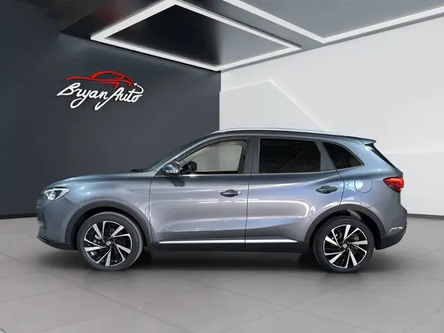 MG ZS view 6