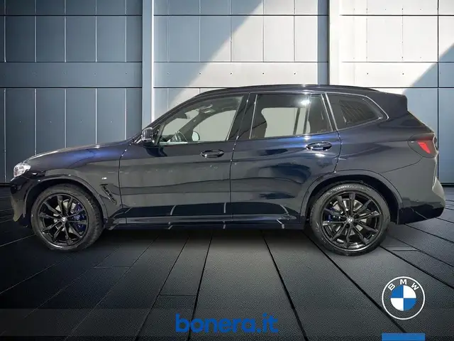 BMW X3 view 9