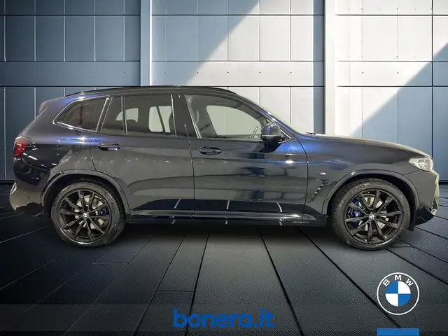 BMW X3 view 5