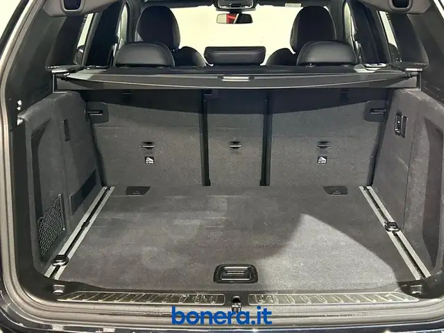 BMW X3 view 13