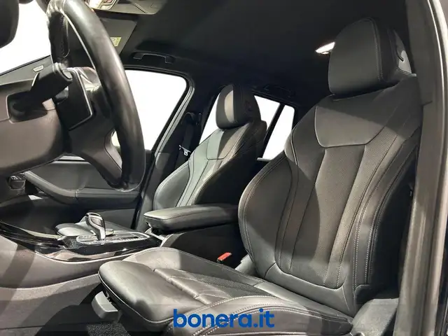 BMW X3 view 14