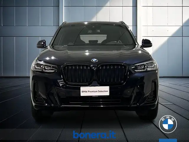 BMW X3 view 3
