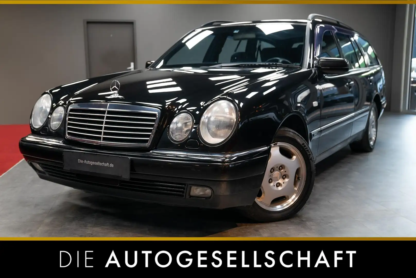 Mercedes-Benz E 320 T V6 4M Avantgarde*LEDER*KLIMA*MEMORY* Černá - 1