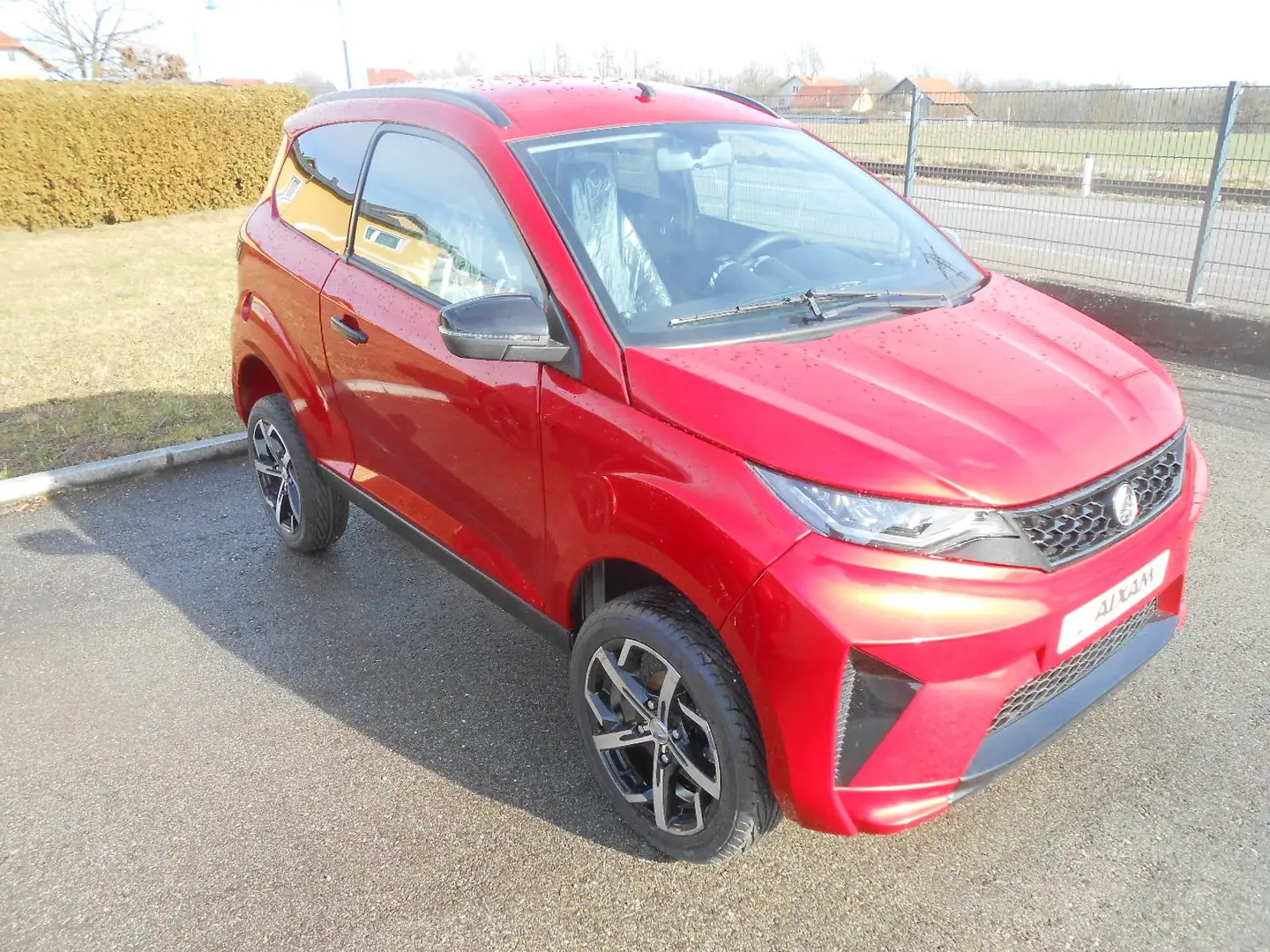 Aixam Crossover Premium Rot - 1