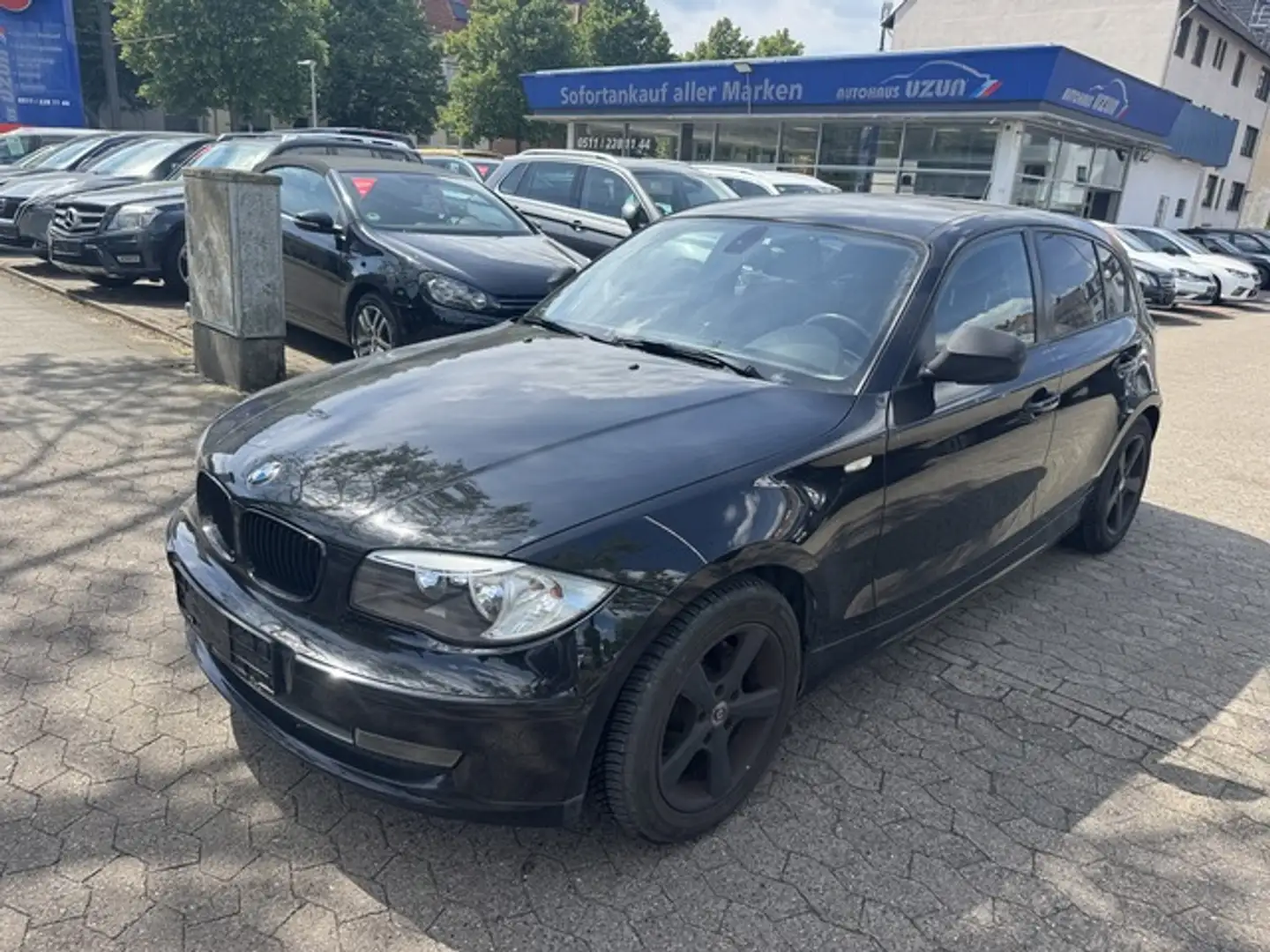BMW 116 116i Edition Sport Klima 5 türer PDC Tüv 09.2026 Noir - 1