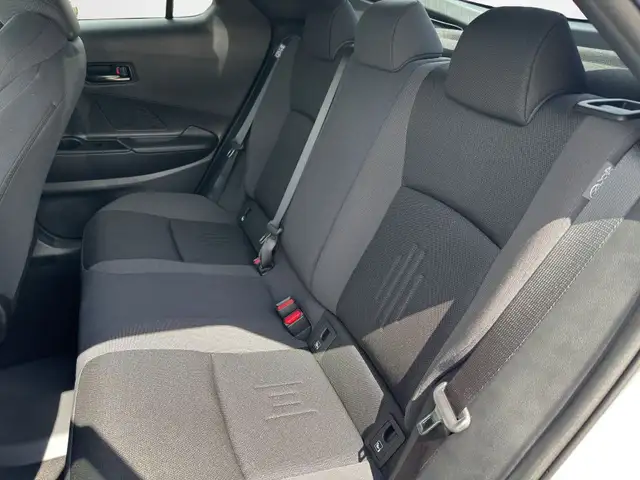 Toyota C-HR view 12