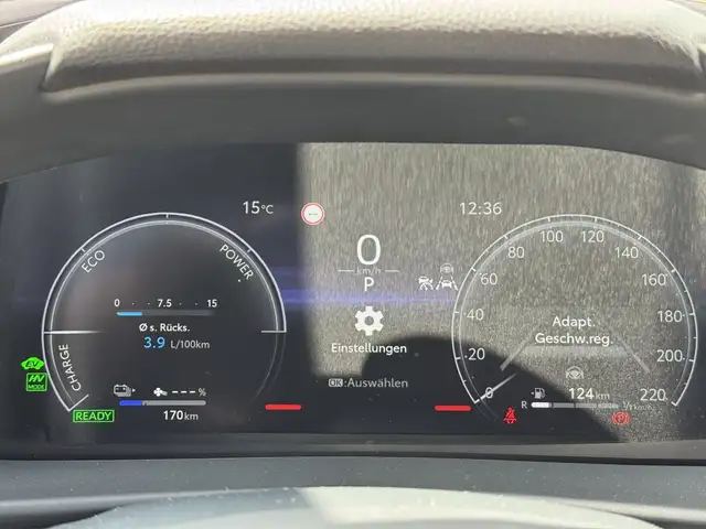 Toyota C-HR view 11