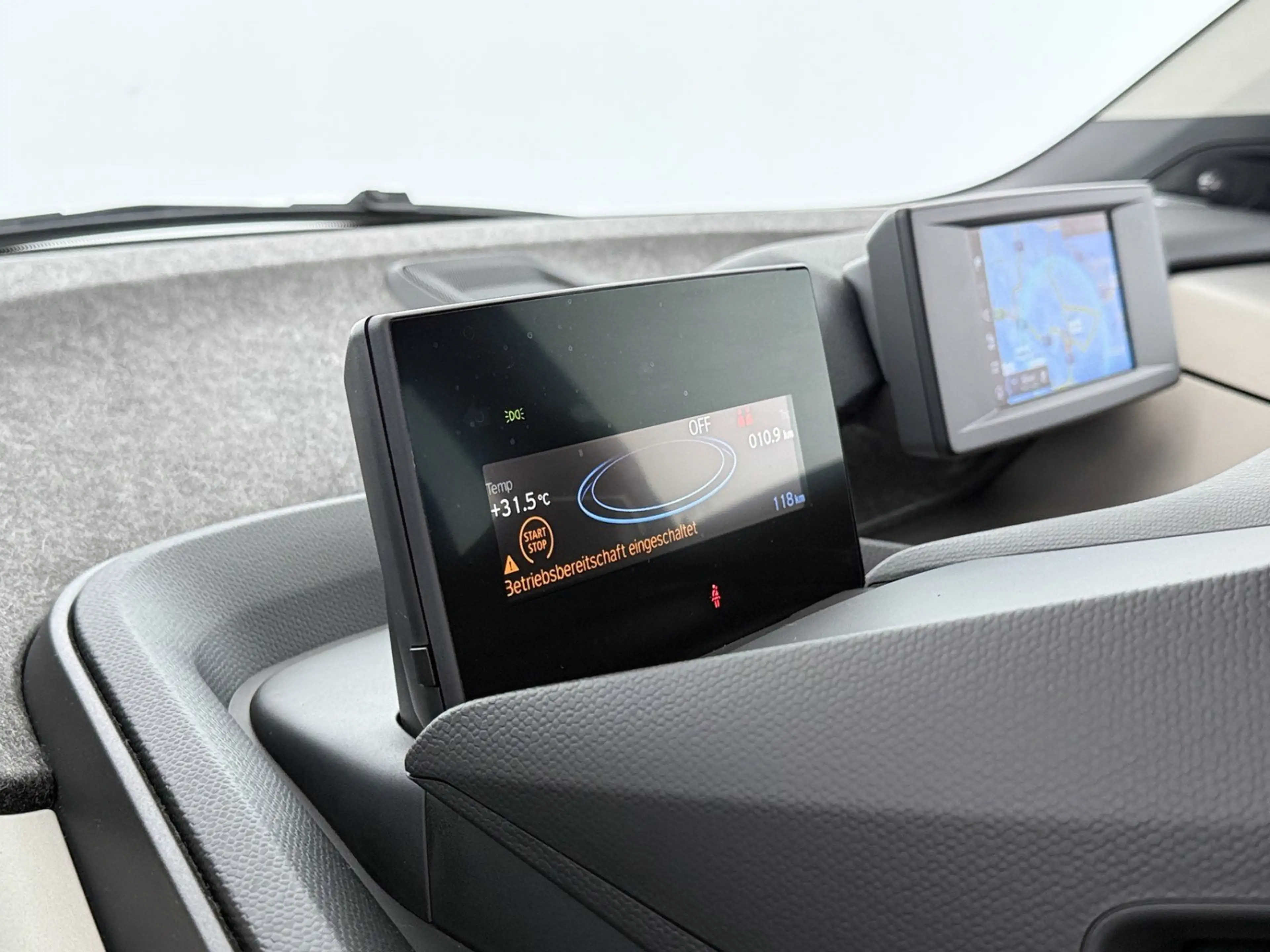 BMW i3 s 42kWh Aut LED WAERMEPUMPE NAVI SITZHZG TEMP — photo 15