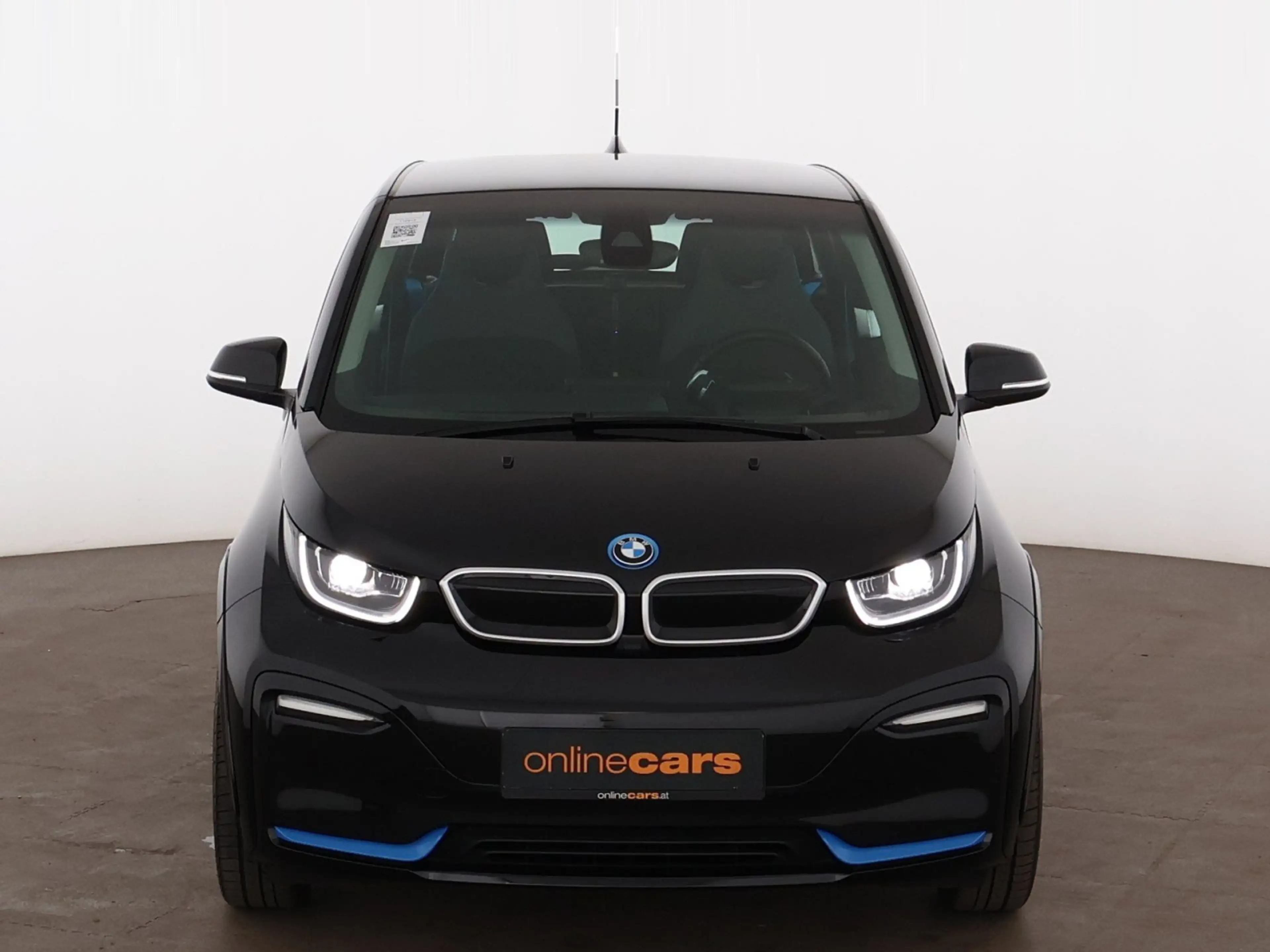 BMW i3 s 42kWh Aut LED WAERMEPUMPE NAVI SITZHZG TEMP — photo 2