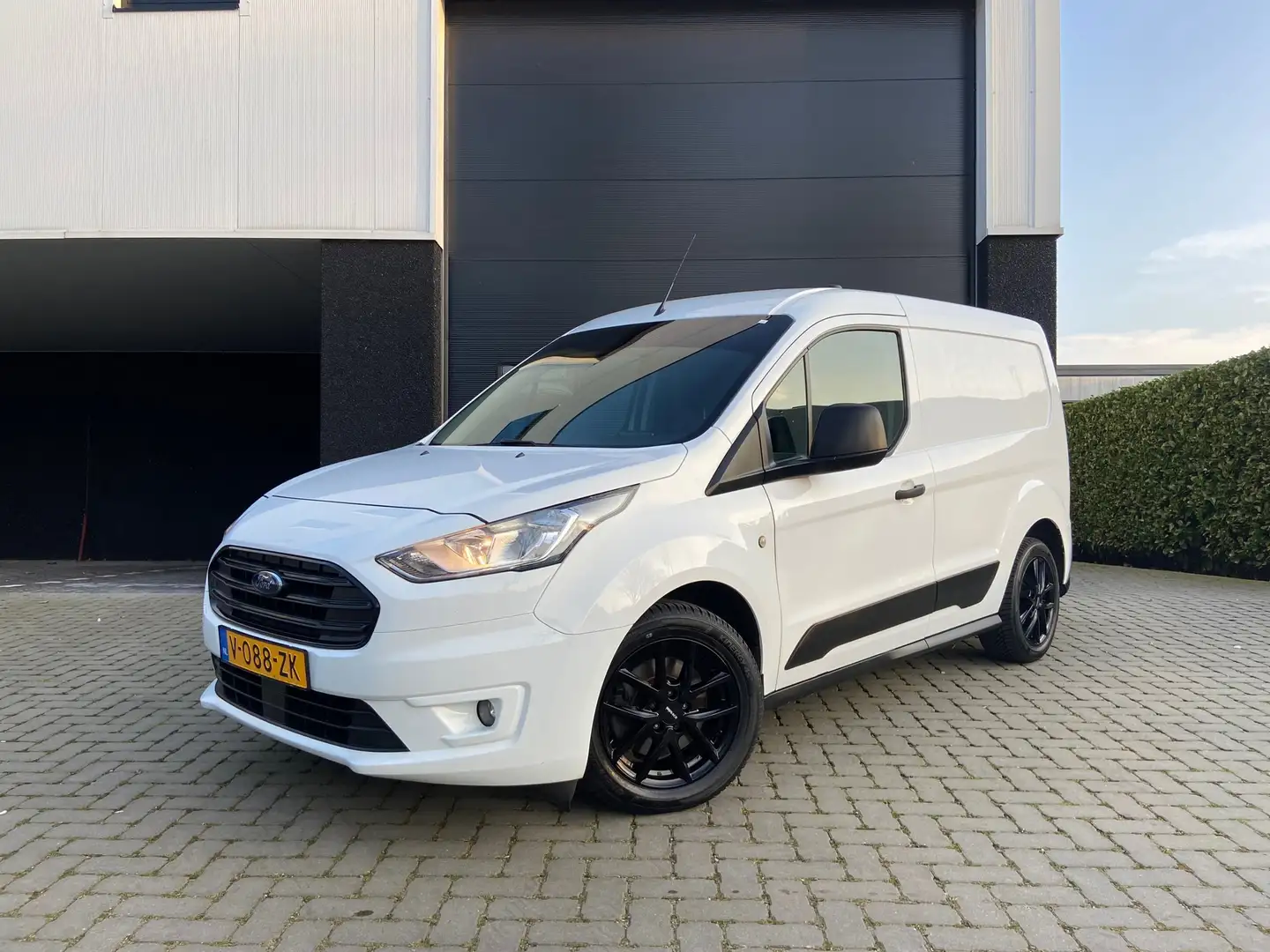 Ford Transit Connect 1.0 Ecoboost L1 - CarPlay - Benzine - NAP Wit - 2