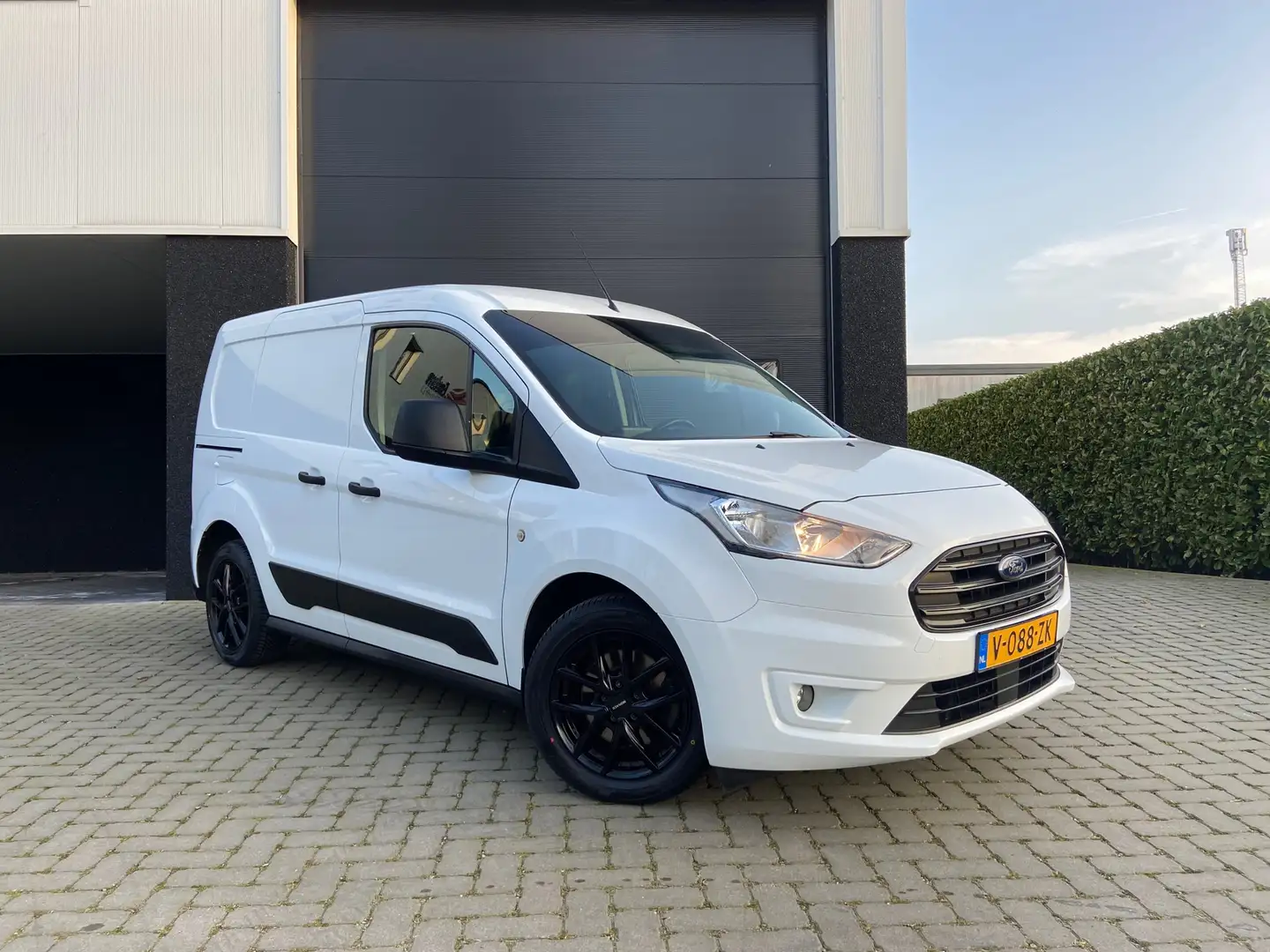 Ford Transit Connect 1.0 Ecoboost L1 - CarPlay - Benzine - NAP Wit - 1