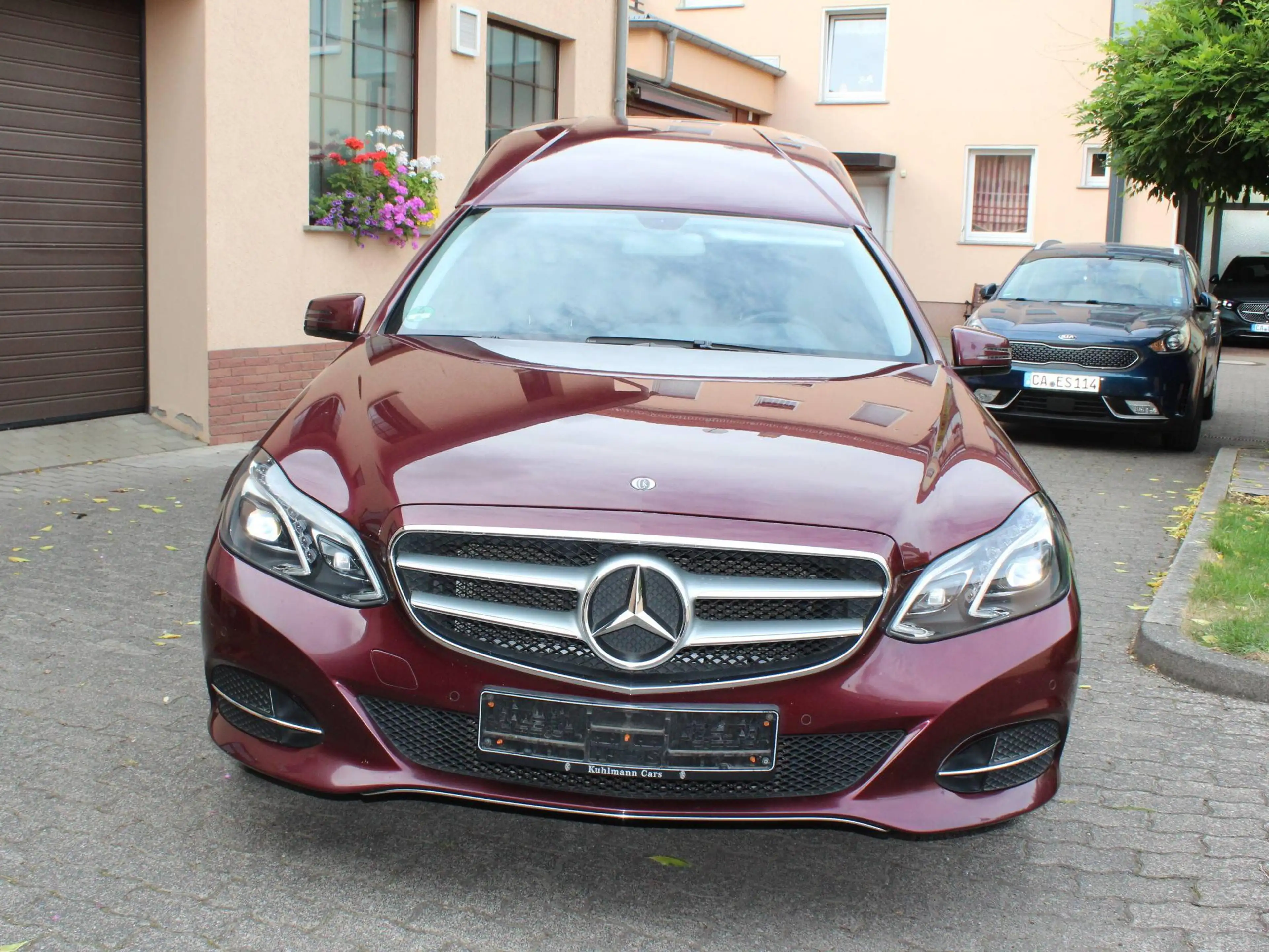 Mercedes-Benz E 250 E 250 CGI BlueEfficiency Bestattungswagen — photo 6