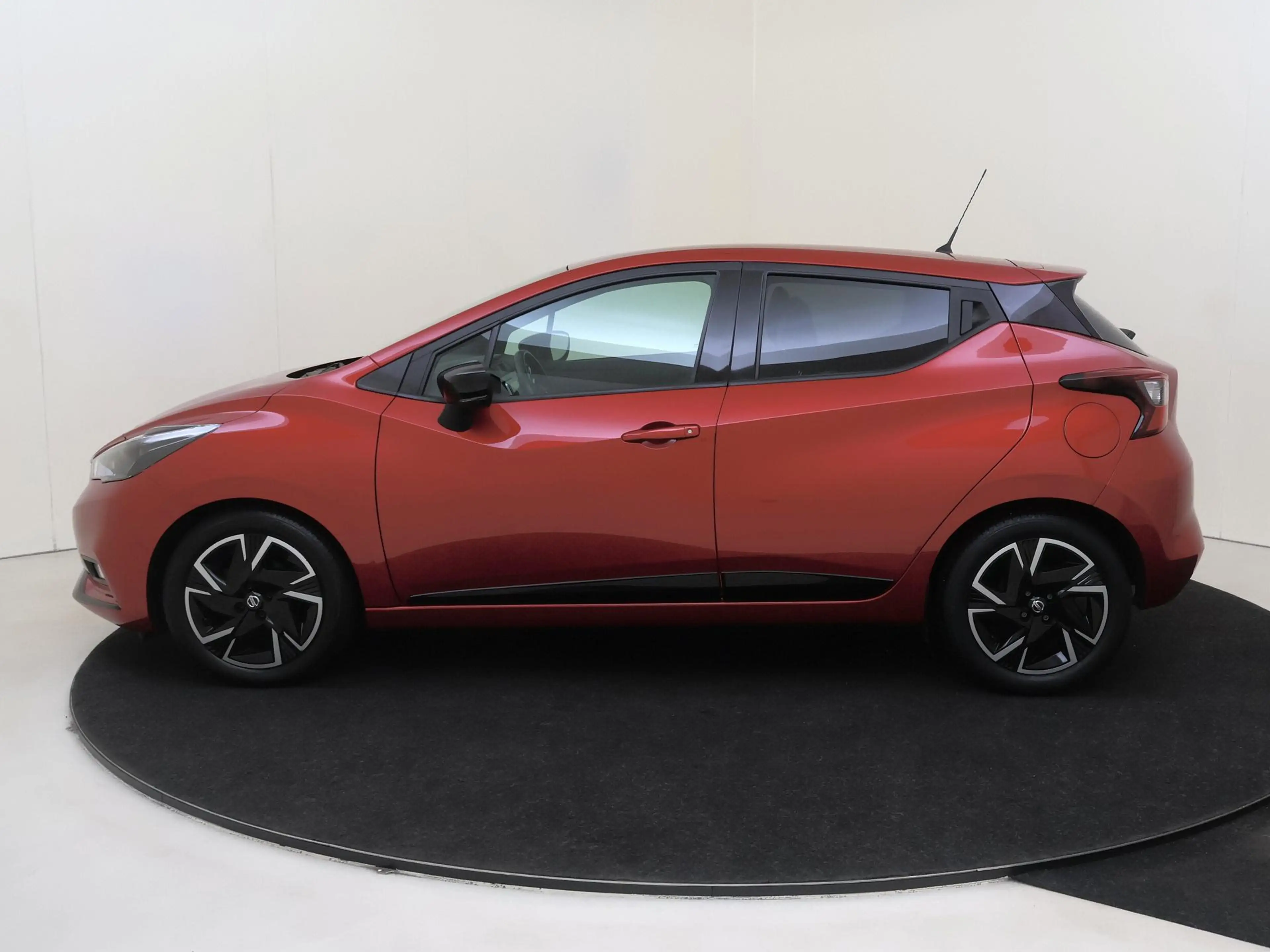 Nissan Micra 1.0 IG-T N-Design | Navigatie | Bose Audio | Parke — photo 8
