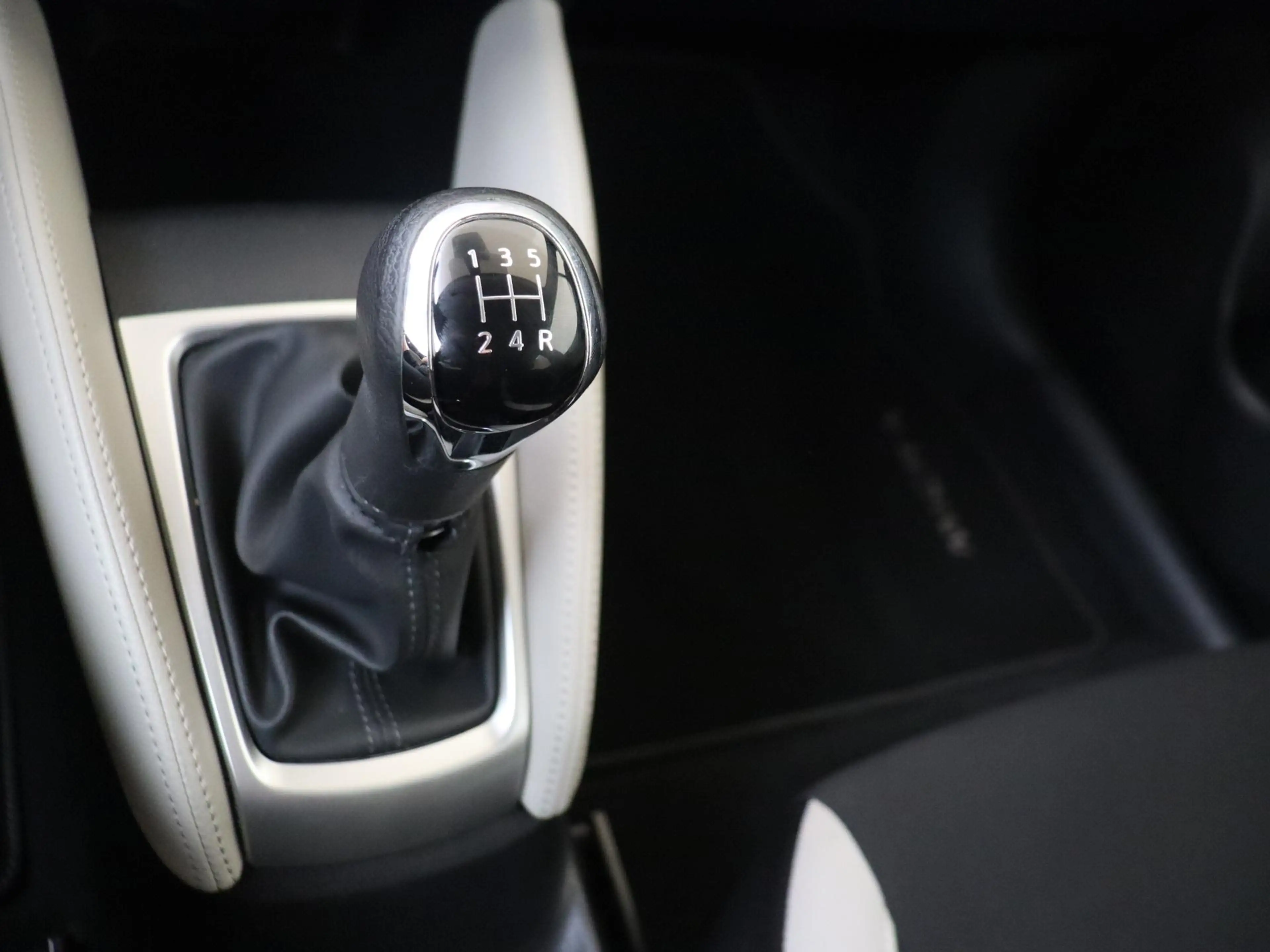 Nissan Micra 1.0 IG-T N-Design | Navigatie | Bose Audio | Parke — photo 14
