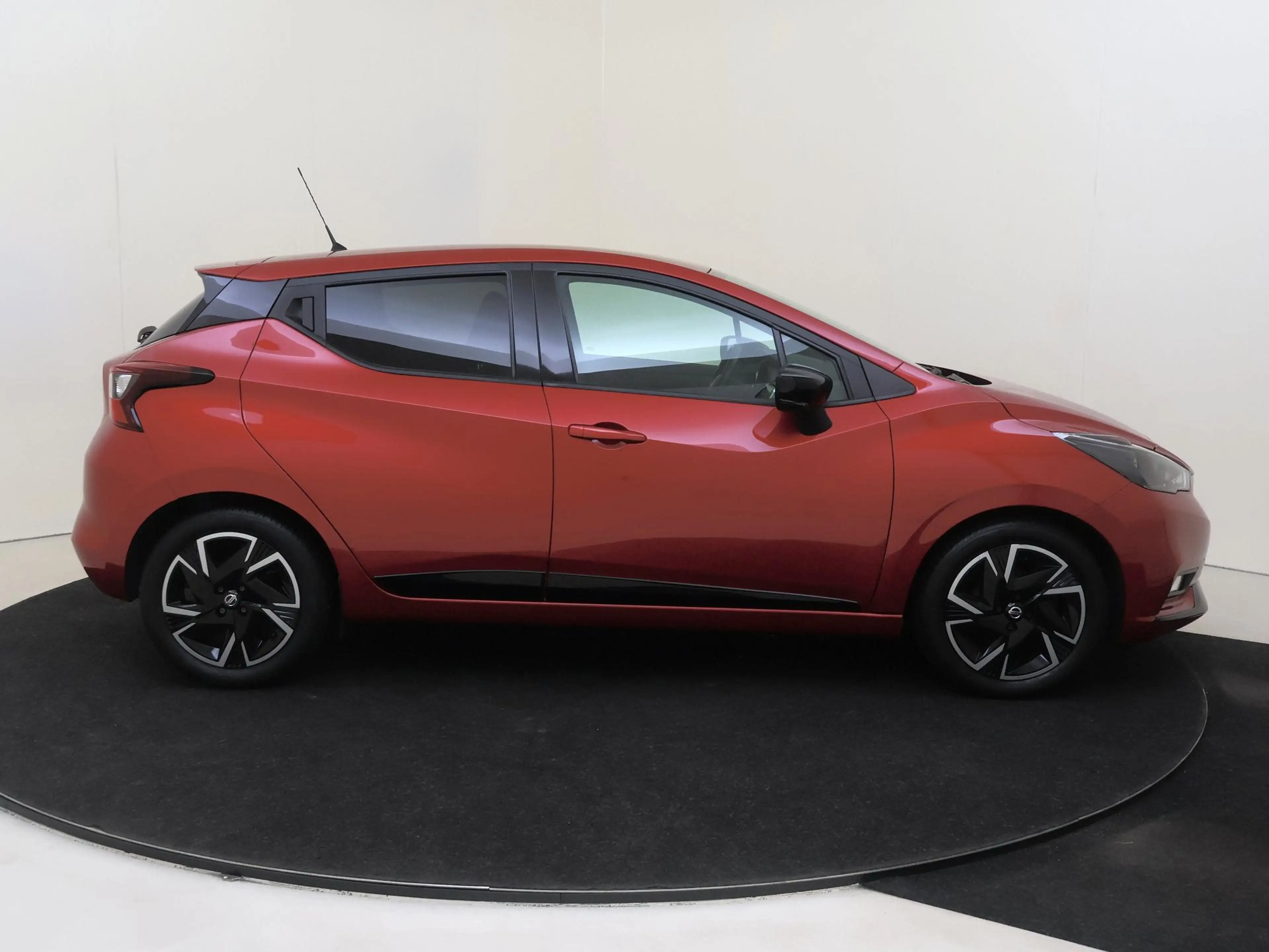 Nissan Micra 1.0 IG-T N-Design | Navigatie | Bose Audio | Parke — photo 9