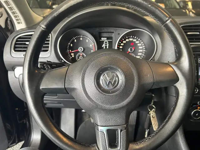 Volkswagen Golf view 16
