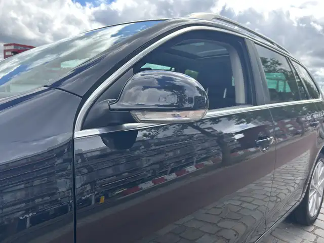 Volkswagen Golf view 19