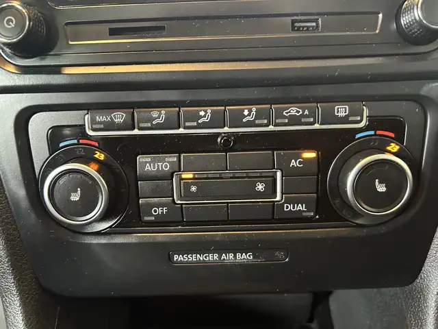 Volkswagen Golf view 11