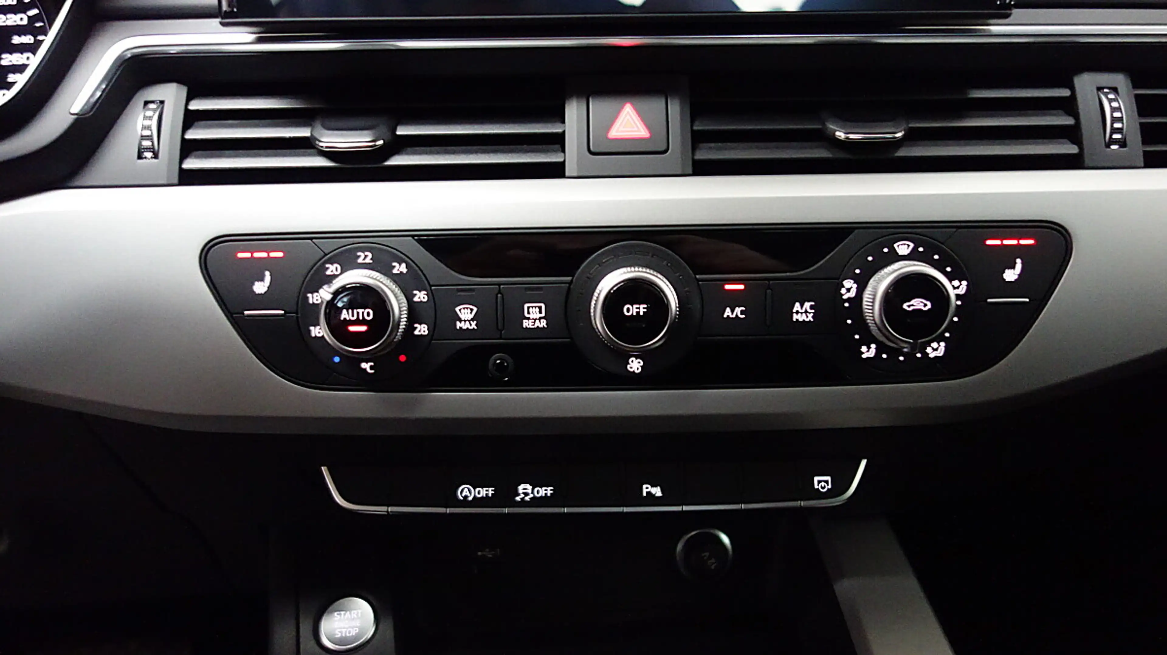 Audi A4 Avant 35 TDI S-tronic, LED, Navi, Sportsitze, R... — photo 13