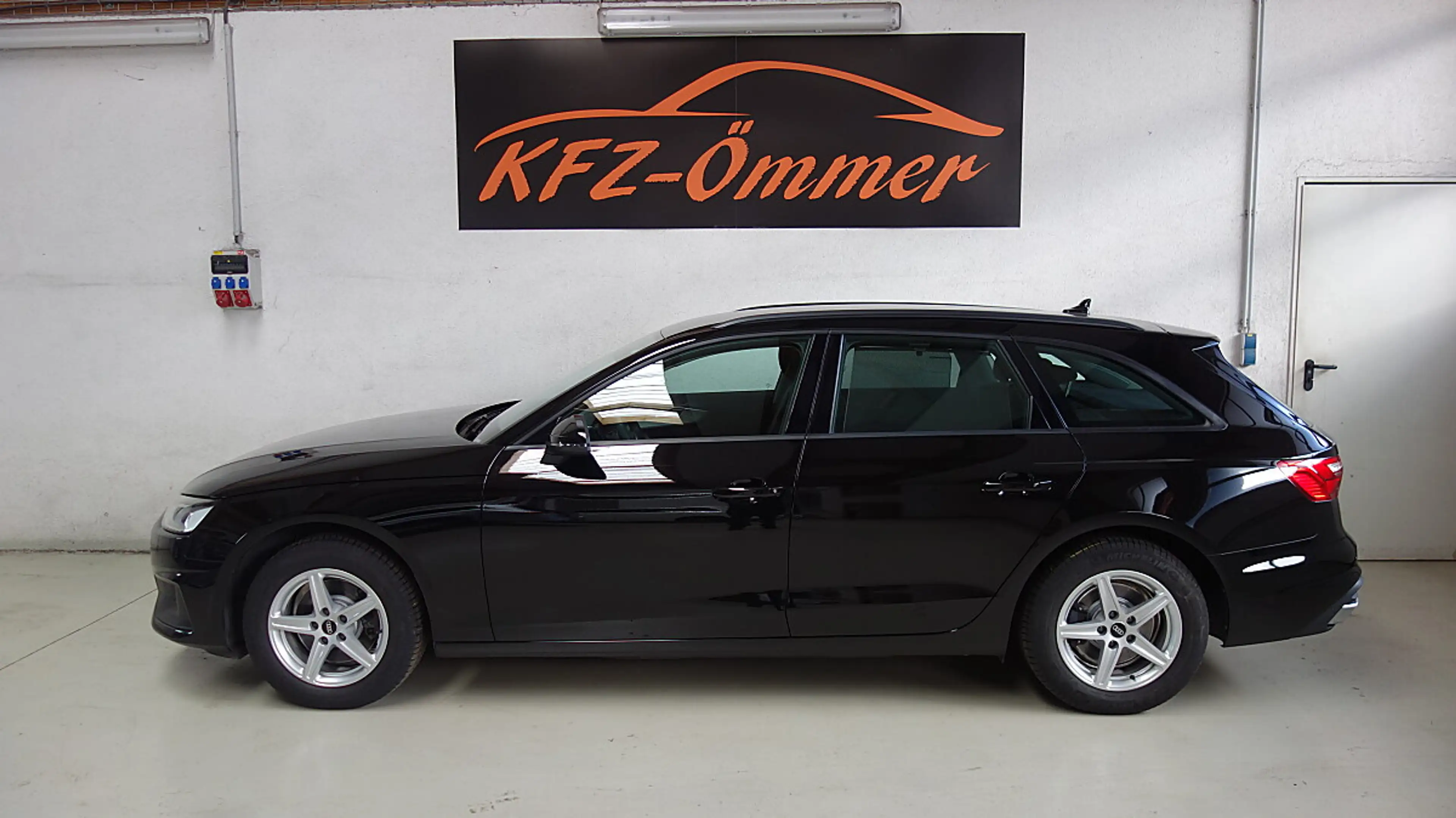 Audi A4 Avant 35 TDI S-tronic, LED, Navi, Sportsitze, R... — photo 6