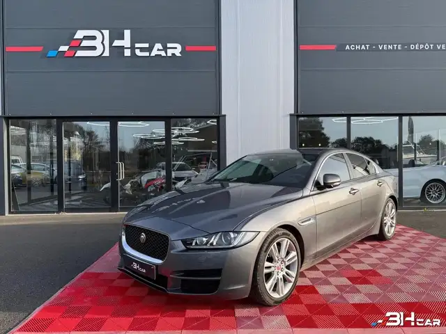 Jaguar XE 2.0 D 180 PRESTIGE BVA8