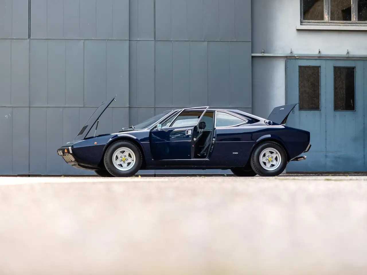 Ferrari 308 GT4, foto 9