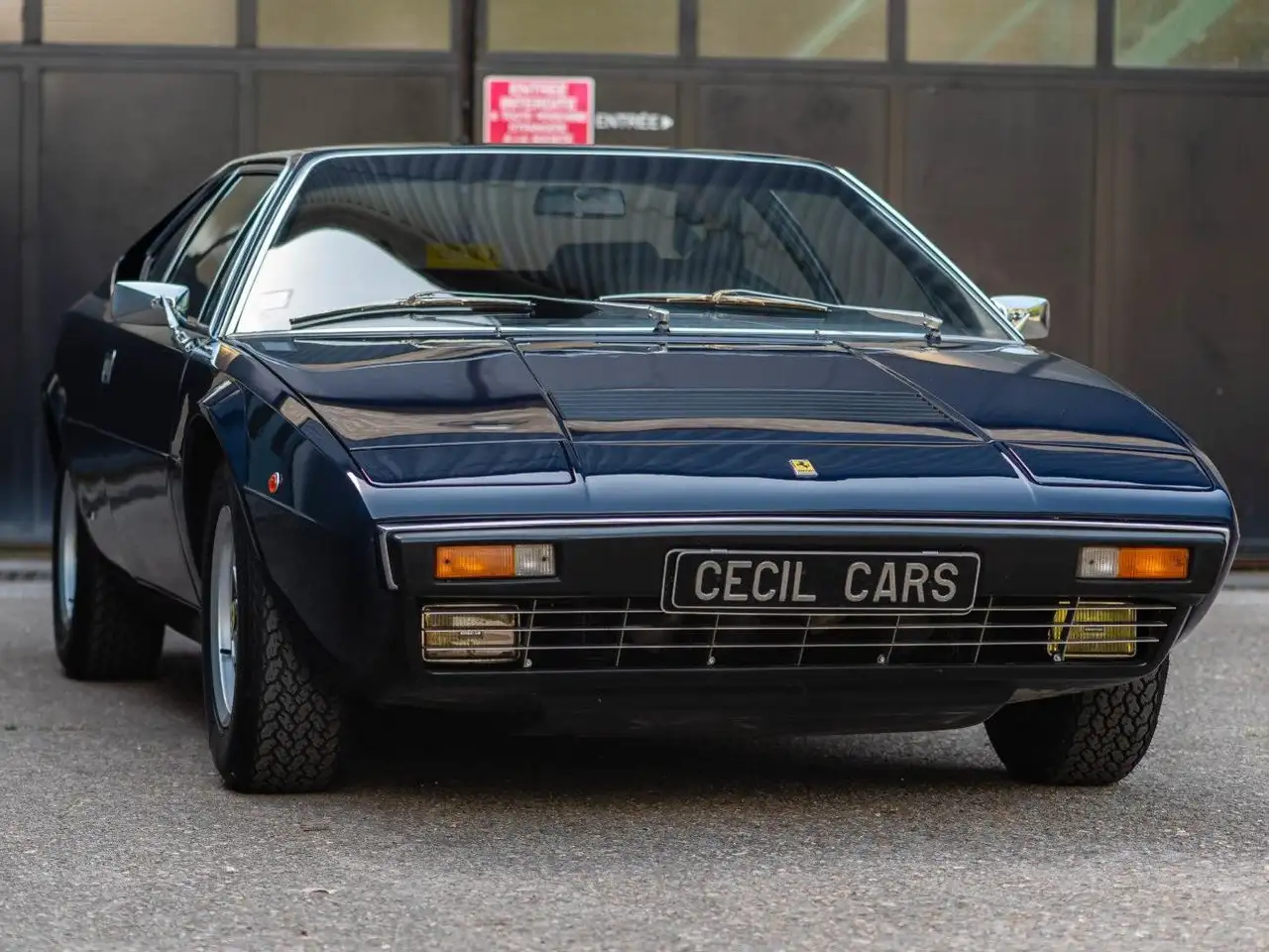 Ferrari 308 GT4, foto 2