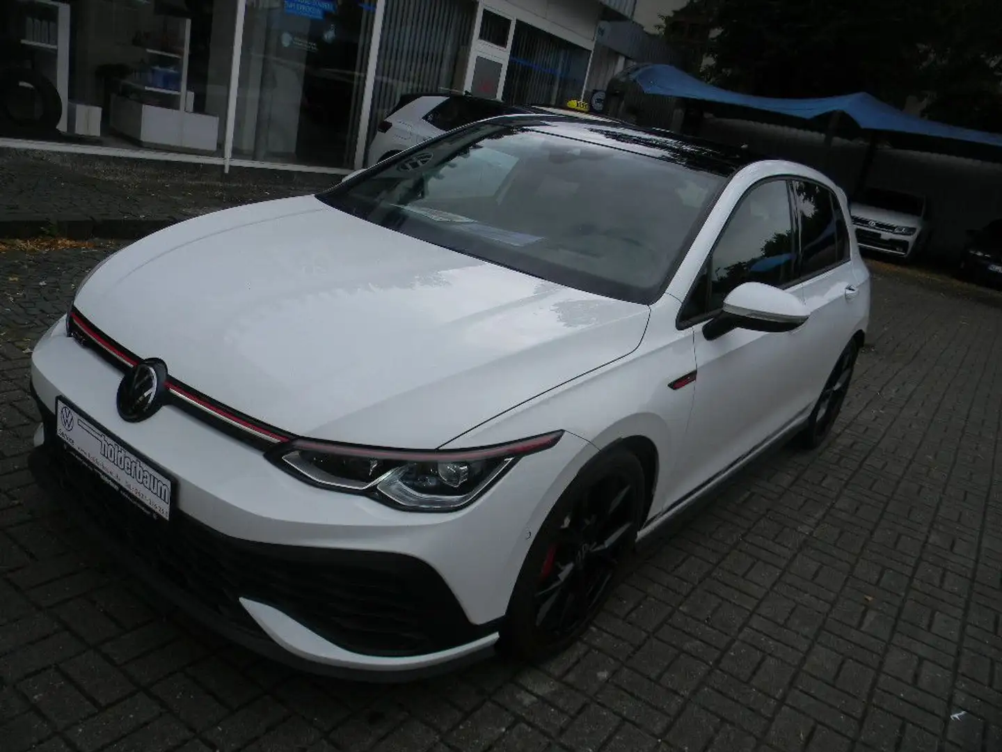 Volkswagen Golf VIII Lim. GTI Clubsport  2,0 TSI DSG PANO,K Blanc - 2