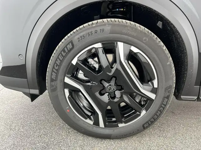 Peugeot 5008 view 10