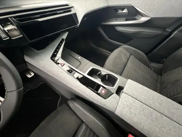 Peugeot 5008 view 14