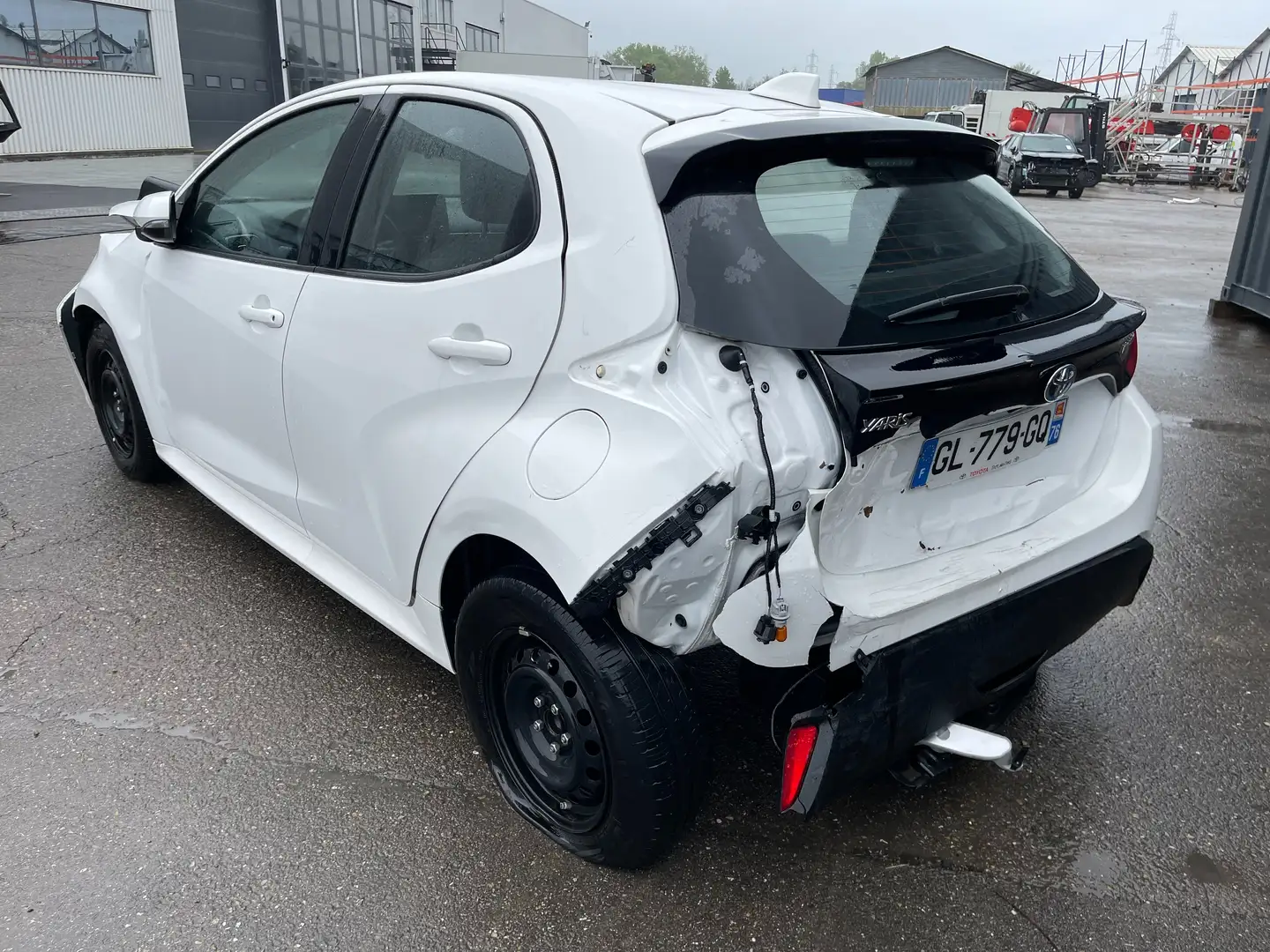Toyota Yaris 1.5-l-VVT-i Hybrid CVT Blanc - 2