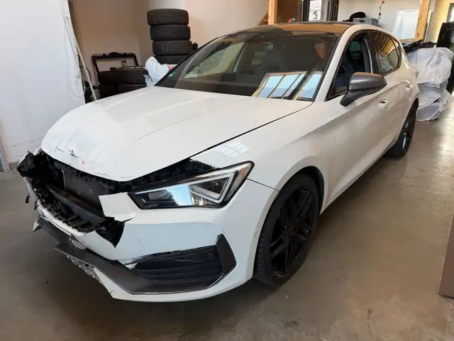 CUPRA Leon VZ 2.0 TSI 300PS LEDER LED NAVI