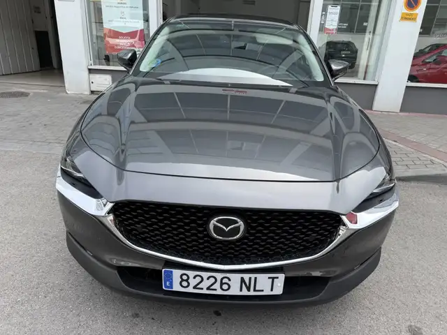 Mazda CX-30 view 3