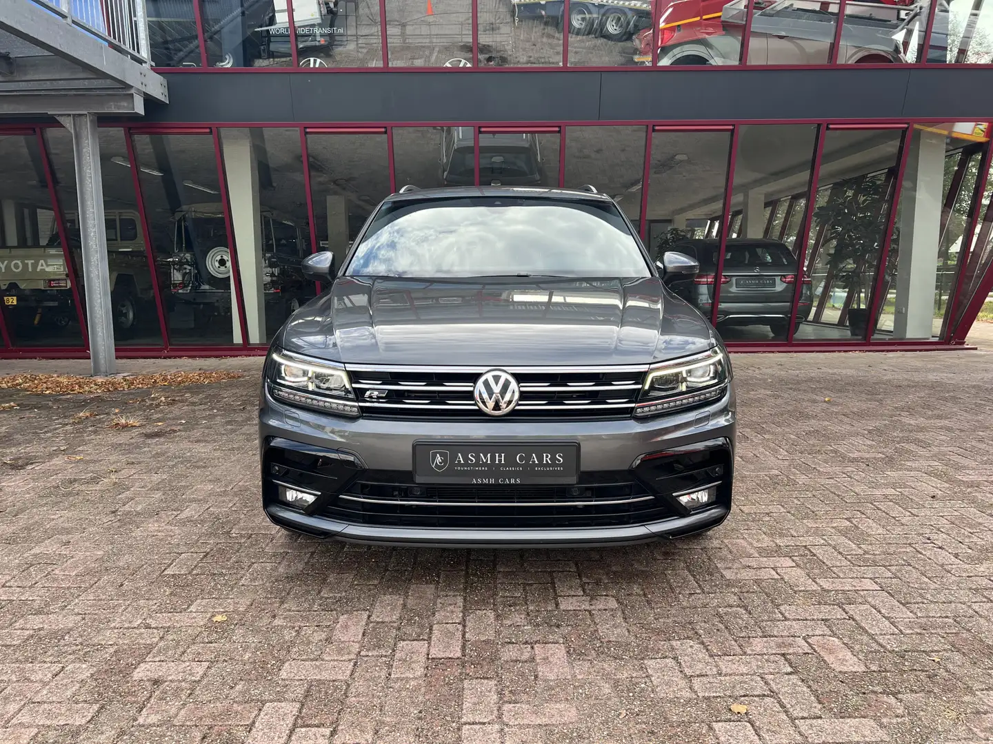 Volkswagen Tiguan 2.0 TSI 4Motion Highline Business R | 3x R-line | Gris - 2